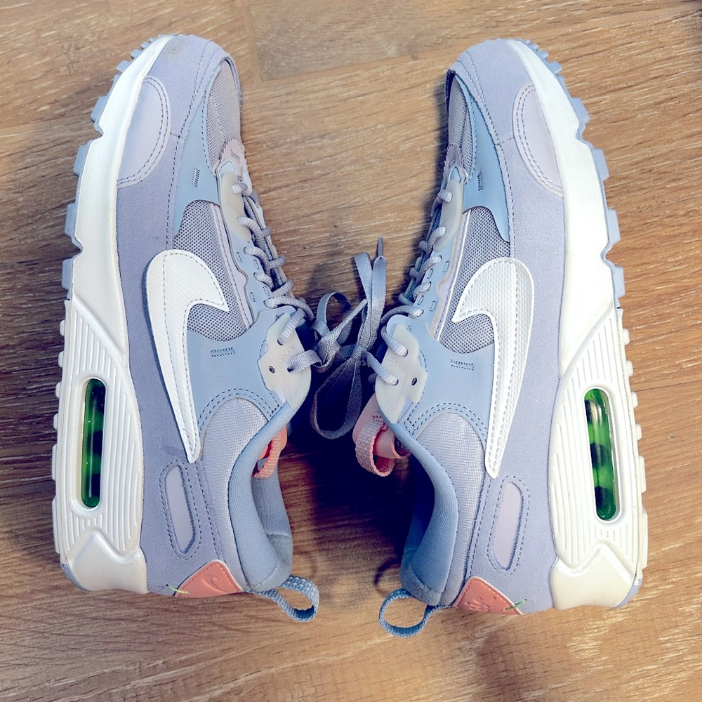 Nike Women's Air Max 90 Futura